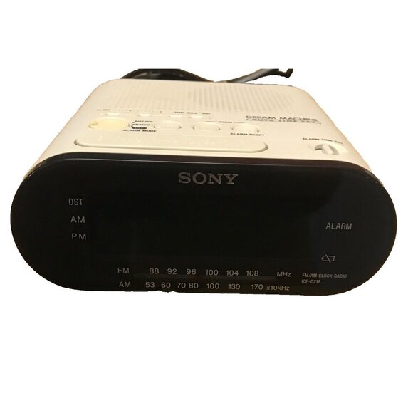 Sony Dream Machine White ICF-C218 AM/FM Alarm Clock Radio With Auto Time Set - Picture 1 of 8